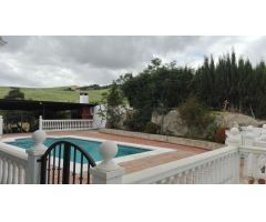 Encantadora Finca en Pizarra