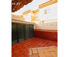 Chalet adosado ubicado en la urbanización la Fabriguilla.