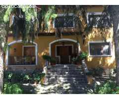 CHALET EN EL CENTRO DE CALAMOCHA