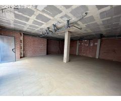 LOCAL COMERCIAL EN EL CENTRO DE MONT-ROIG DEL CAMP