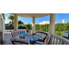 VILLA CON PISCINA PRIVADA