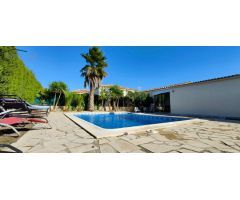 VILLA CON PISCINA PRIVADA