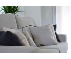 Exclusiva propiedad con amplia terraza y piscina en prestigiosa urbanización Bonmont
