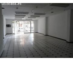 LOCAL COMERCIAL CERCA DE LA PLAÇA DE LA PASTORETA EN  REUS DE 790 M2