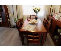 Chalet independiente con piscina propia.