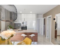 VILLA CONTEMPORANEA JUNTO A CAMPO DE GOLF