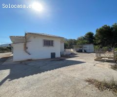 Chalet Finca en 1 Planta, tranquilo, privado y gran parcela cerca de Benidorm y Albir