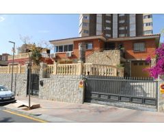 INCREÍBLES CHALETS INDIVIDUALES EN UNA MISMA FINCA CON 13 PLAZAS DE PARKING INCLUIDAS