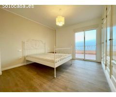 VILLA DE LUJO CON EXCELENTES VISTAS AL MAR Y PISCINA PRIVADA, EN GOLF BAHIA