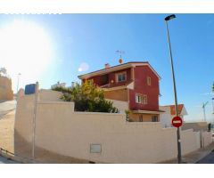 GRAN CHALET DE DOS PLANTAS EN FINESTRAT