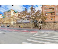 AMPLIO BAR-CAFETERÍA EN BENIDORM: DOS LOCALES UNIDOS CON TERRAZA Y CLIENTELA FIJA
