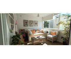 MAGNIFICO PISO DE 3 HABITACIONES, 2 BAÑOS , PARKING Y PISCINA EN EL CENTRO DEL ALBIR