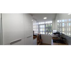 MAGNIFICO PISO DE 3 HABITACIONES, 2 BAÑOS , PARKING Y PISCINA EN EL CENTRO DEL ALBIR