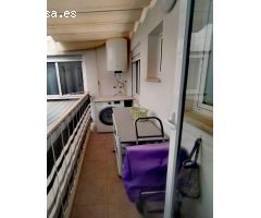 GRAN OPORTUNIDAD! ÁTICO DE 3 DORMITORIOS CON GRAN TERRAZA, REFORMADO Y A UN PASO DE LA PLAYA