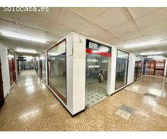 LOCAL COMERCIAL EN ESQUINA EN EL CENTRO DE BENIDORM, A 100 METROS DE LA PLAYA