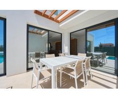 Villa en Venta en lAlfas del Pi, Alicante