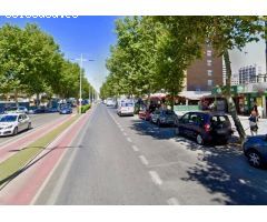 LOCAL COMERCIAL EN BENIDORM, UBICACIÓN PRIVILEGIADA EN AVENIDA DEL MEDITERRÁNEO
