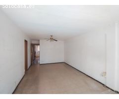 OPORTUNIDAD! APARTAMENTO DE 3 DORMITORIOS EN SEGUNDA LINEA DE PLAYA