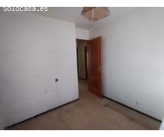 OPORTUNIDAD! APARTAMENTO DE 3 DORMITORIOS EN SEGUNDA LINEA DE PLAYA