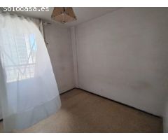 OPORTUNIDAD! APARTAMENTO DE 3 DORMITORIOS EN SEGUNDA LINEA DE PLAYA