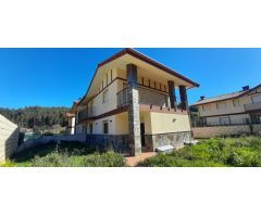 Adosado en Venta en Sámano, Cantabria