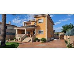 Exclusivo Chalet de Lujo en Venta en Mutxamel