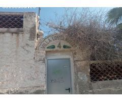 Terreno en venta en calle Escultor Montañés.