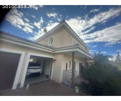 Chalet en Venta en Petrer, Alicante