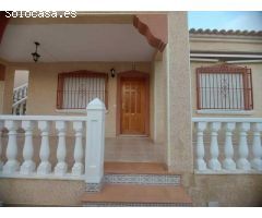 Chalet en Venta en Algorfa, Alicante