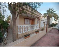 Chalet en Venta en Algorfa, Alicante
