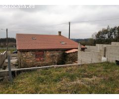 CASA DE PIEDRA PARA RESTAURAR  Y CON FINCA EN SAN SADURNINO