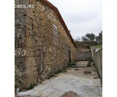 CASA DE PIEDRA PARA RESTAURAR  Y CON FINCA EN SAN SADURNINO