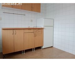 EDIFICIO CON PATIO EN FENE