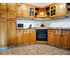 CASA CON LOCAL EN FENE