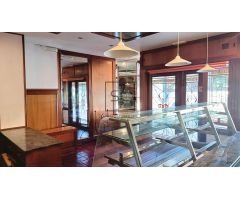 Local comercial con sótano en Porta Nova, Ferrol
