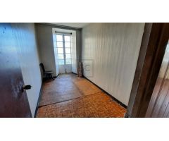 CASA DE PUEBLO PARA REFORMA EN  A GRAÑA (FERROL)