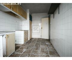 APARTAMENTO PARA REFORMAR EN CATABOIS - FERROL