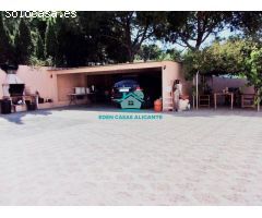 Chalet de lujo en Vistahermosa con 9 dormitorios y 8 baños piscina privada y amplia parcela