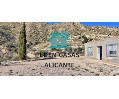 Casa para reformar en Busot, 3 dormitorios, 1 baño, 50.000m de terreno en 3 parcelas [amp;] Vistas a
