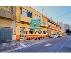 Gran vivienda urbana con dos plantas independientes mas solarium con vistas al mar