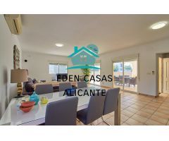 Casa Unifamiliar de 206m2 en Busot con 3 Dormitorios 3 Baños, Terreno 781m2, Piscina Climatizada