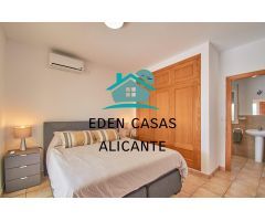 Casa Unifamiliar de 206m2 en Busot con 3 Dormitorios 3 Baños, Terreno 781m2, Piscina Climatizada
