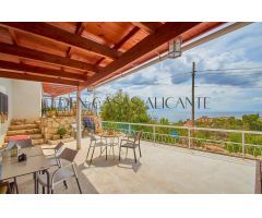 Chalet independiente de 3 dormitorios 1 baños con piscina con vistas al mar
