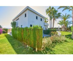 Moderno chalet independiente de 4 dormitorios en venta - Rio Park, Mutxamel | 384m².