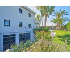 Moderno chalet independiente de 4 dormitorios en venta - Rio Park, Mutxamel | 384m².