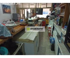 Bar a pleno funcionamiento con toda la maquinaria necesaria