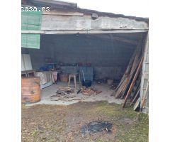 SE VENDE CASA ANTIGUA PARA REFORMAR CON TERRENO URBANO EN CACABELOS