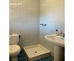 SE VENDE CHALET ADOSADO