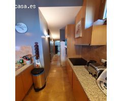 Amplio piso en venta en primerísima linea de pistas