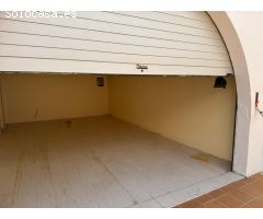 Alquiler de local comercial en Avenida Windsurfing. Local B 35.